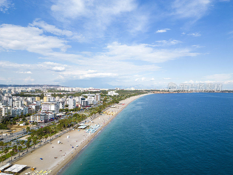 Antalya konyaalti海滩无人机鸟瞰图